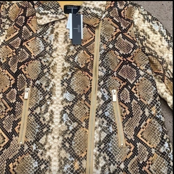 NWT! TAHARI Faux Leather Snake print Jacket Available in last two Sizes S & M - Picture 7 of 10